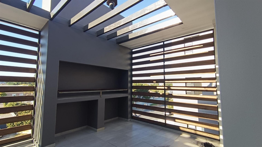 2 Bedroom Property for Sale in Table View Western Cape